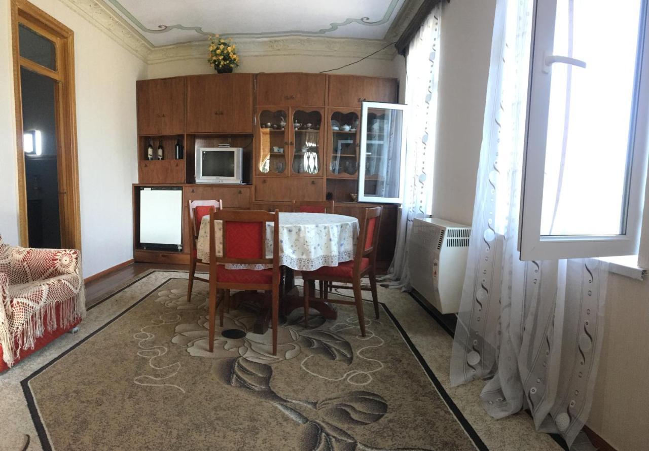 Hause Appartement Tskaltubo Buitenkant foto